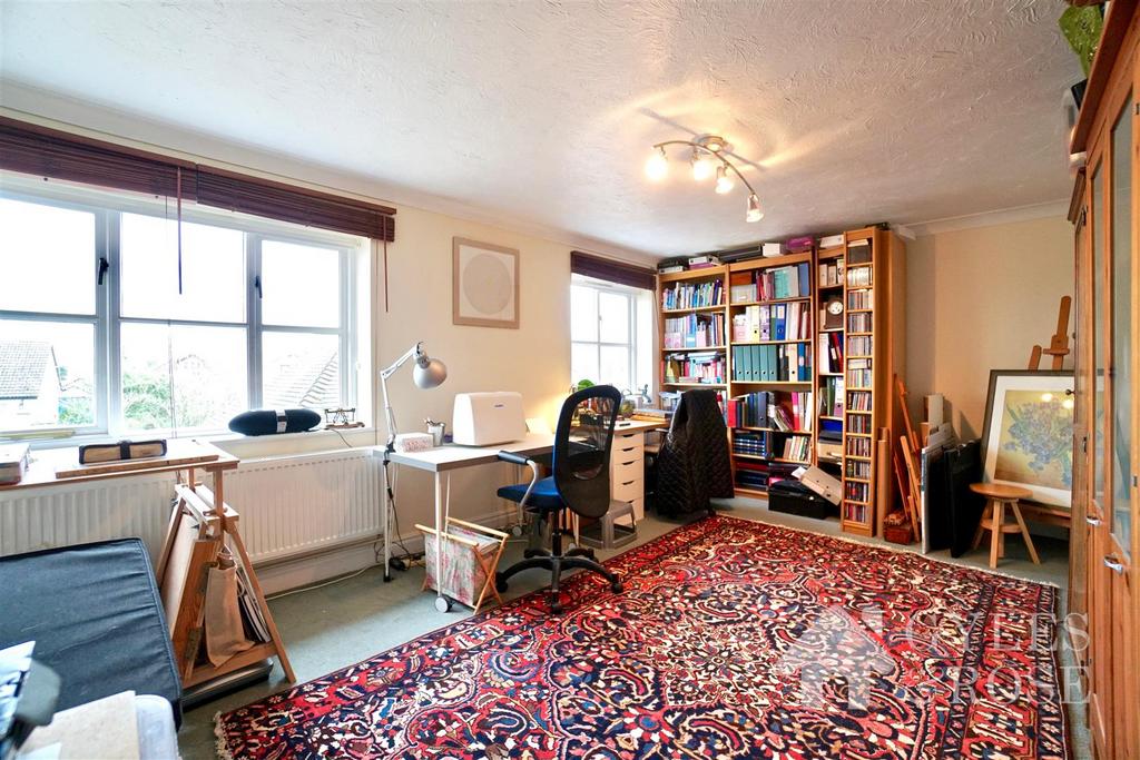Bedroom/Office
