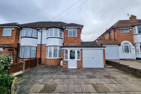 44 Charingworth Road, Solihull, B92 8HZ