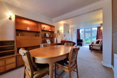 44 Charingworth Road, Solihull, B92 8HZ