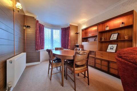 44 Charingworth Road, Solihull, B92 8HZ