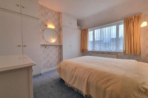 44 Charingworth Road, Solihull, B92 8HZ
