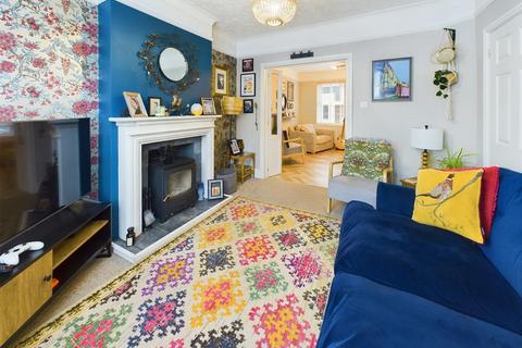 12 Armscroft Road, Gloucester, GL2 0SQ