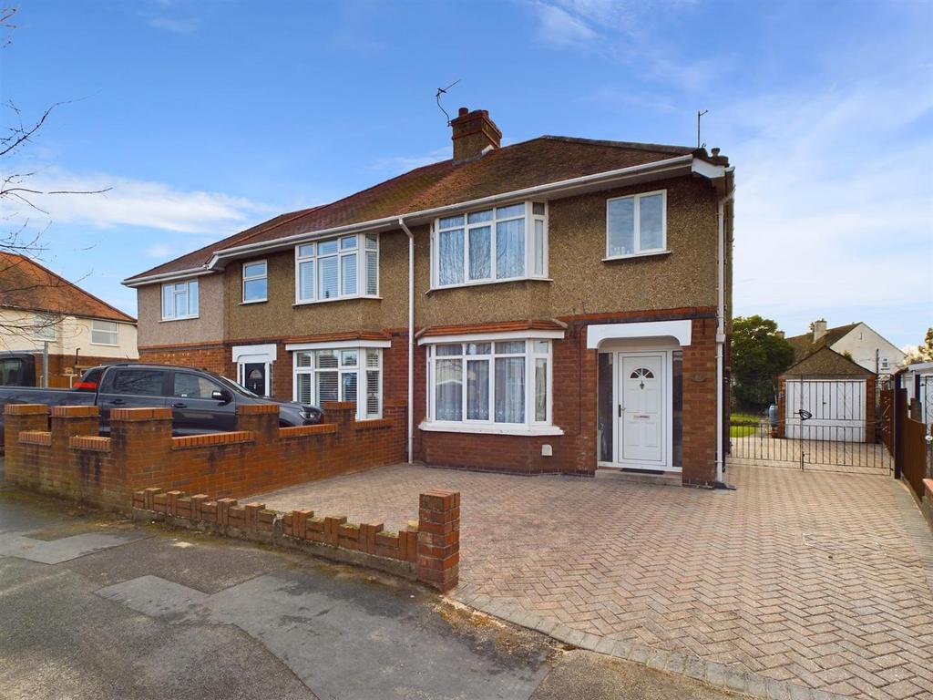 Windermere Road, Longlevens, Gloucester 3 bed semidetached house £