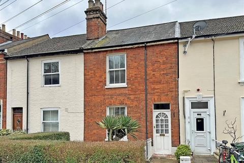 3 bedroom semi-detached house for sale - Garlands Road, Redhill