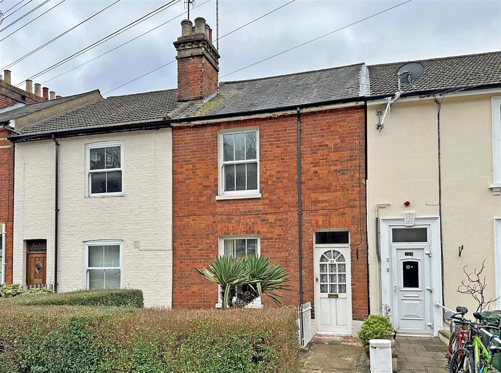 Garlands Road, Redhill 3 bed semidetached house for sale £440,000
