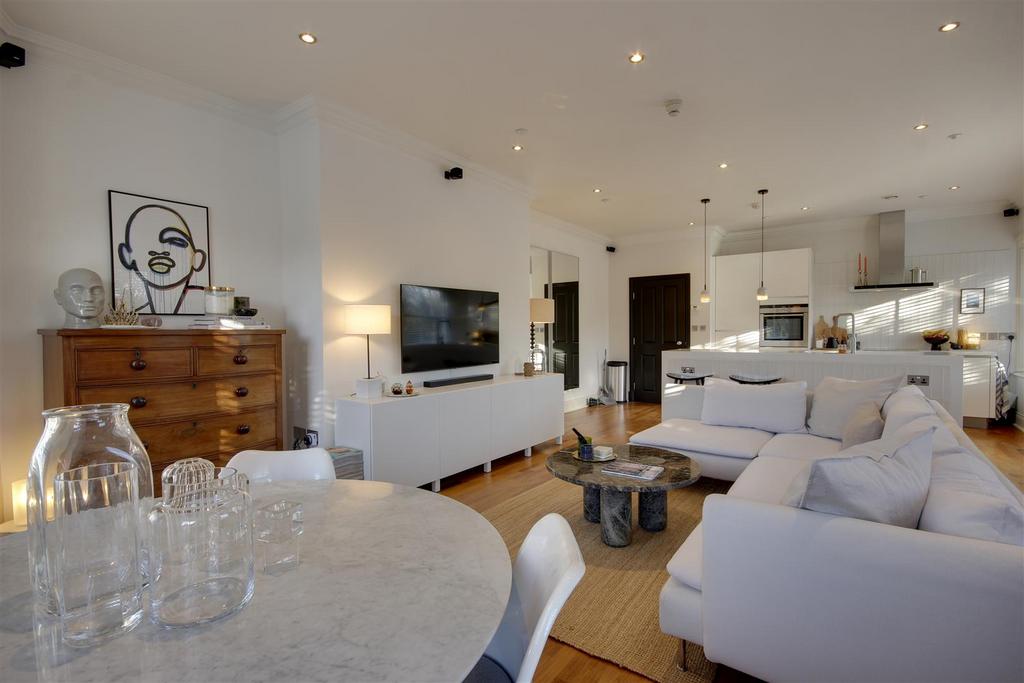 Open Plan Living / Kitchen Space