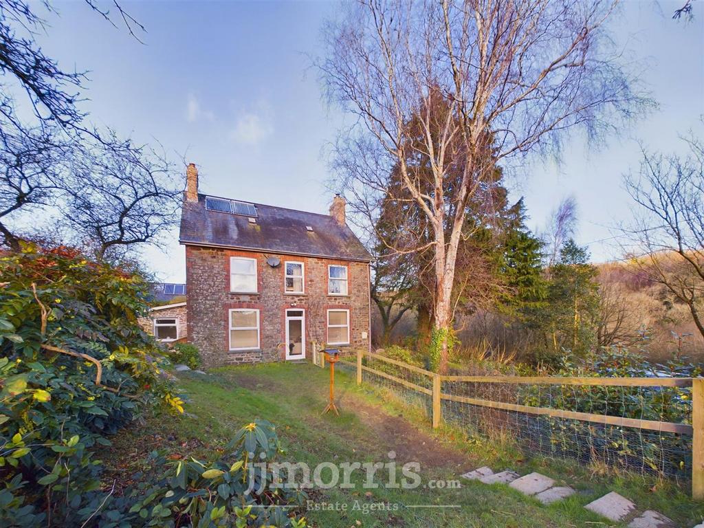 CAM01343 G0-PR0203-STILL013.jpg