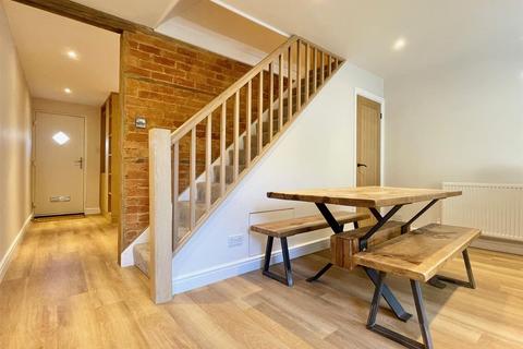 2 Chart Lane, Brasted, Westerham, TN16 1LN