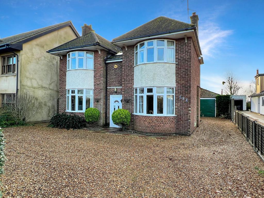 Rampton Road, Cottenham, Cambridge 3 bed detached house £525,000