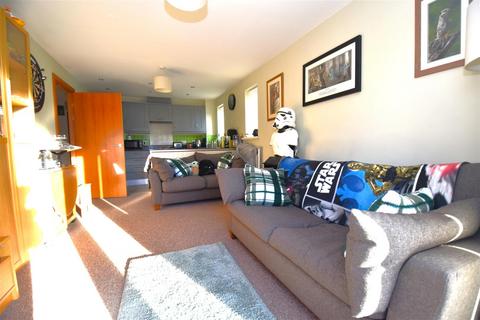 Flat 4, Aspen Green, 543 Ashingdon Road, Rochford, SS4 3HX