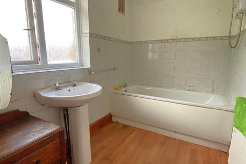 61 Jeremy Road, Wolverhampton, WV4 5DB