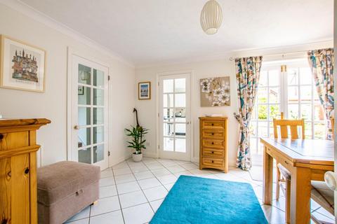 12 Harcombe Road, Cambridge, CB1 9PD