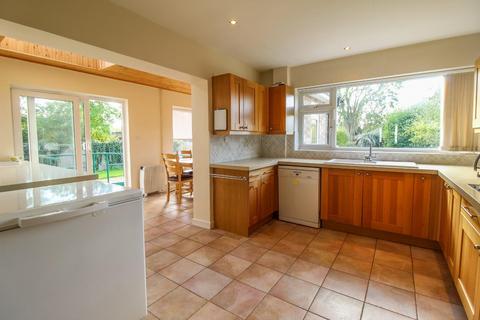 18 High Street, Hauxton, Cambridge, CB22 5HW