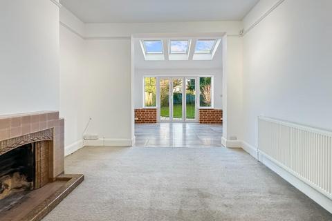 1 Coniston Road, Cambridge, CB1 7BZ