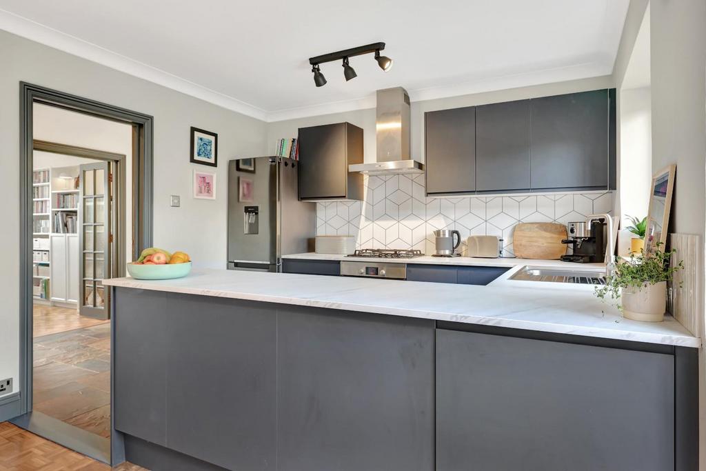 Burkett Way, Histon, Cambridge 3 bed semidetached house for sale £