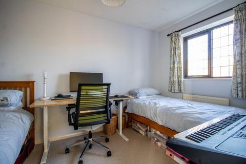24 Martingale Close, Cambridge, CB4 3TA