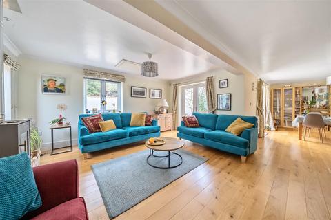 26 Quarry Close, Totnes, TQ9 5FA