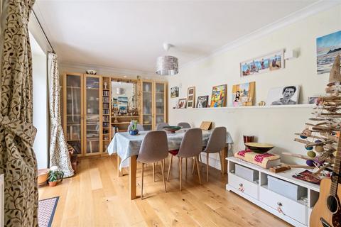 26 Quarry Close, Totnes, TQ9 5FA