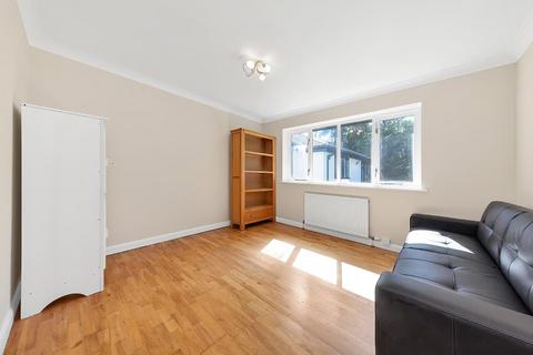 Vitry Gazeley Road, Trumpington, Cambridge, CB2 9HB