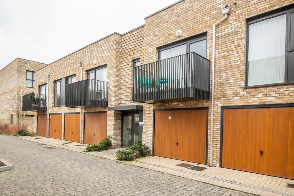 Stacey Road, Trumpington, Cambridge Studio for sale £250,000