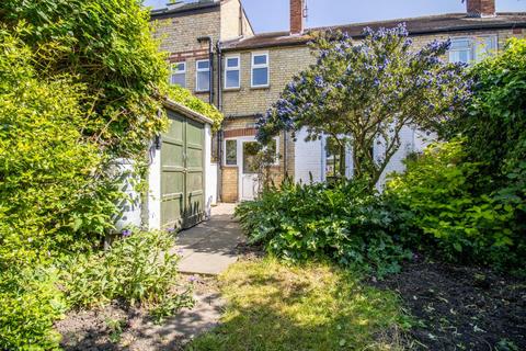 7 Canterbury Close, Cambridge, CB4 3QQ