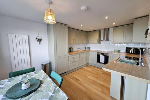2 bedroom apartment for sale, Lamorne Close, Perranporth