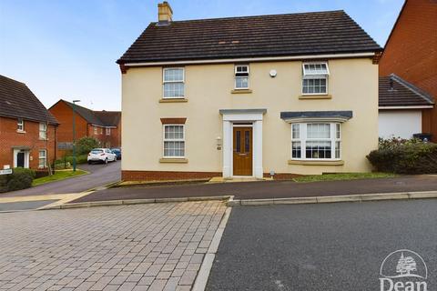 4 bedroom detached house for sale, Blakes Way, Coleford GL16