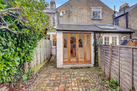 6 Springfield Terrace, Cambridge, CB4 1AE