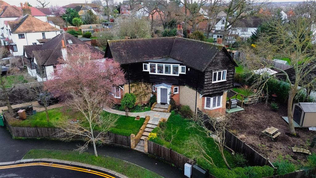 Aultone Way, Sutton 5 bed detached house for sale £1,100,000