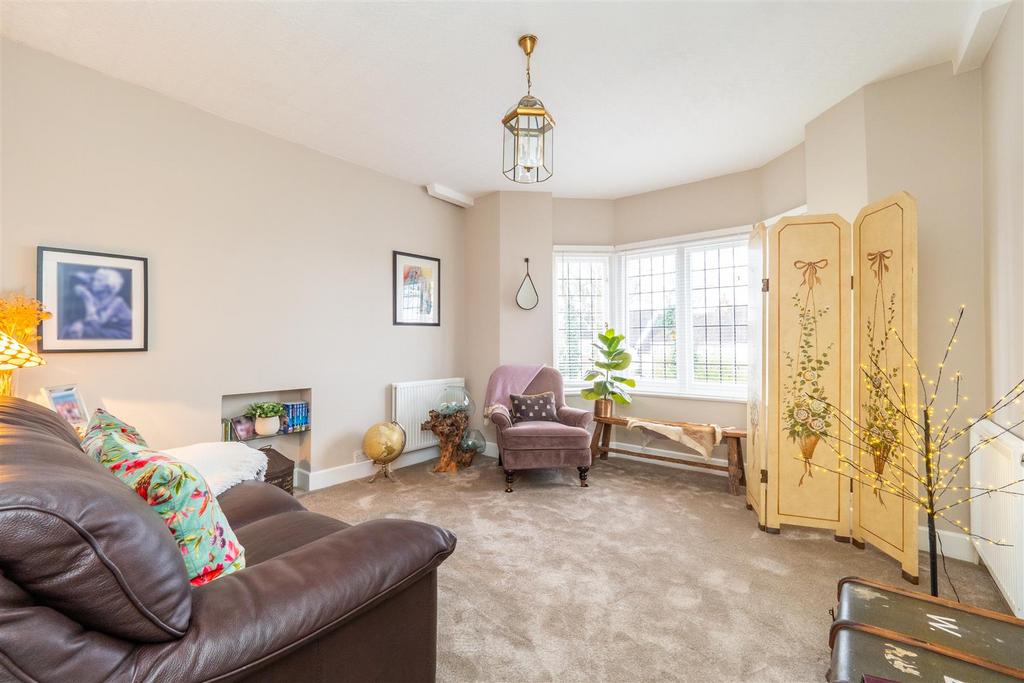 Aultone Way, Sutton 5 bed detached house for sale £1,100,000