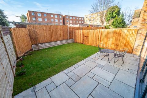 3 bedroom end of terrace house for sale - Beulah Road, Sutton
