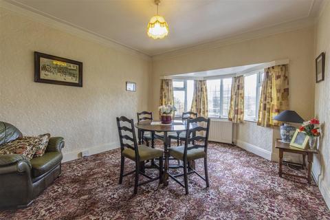 3 bedroom detached house for sale, Foljambe Avenue, Walton, Chesterfield