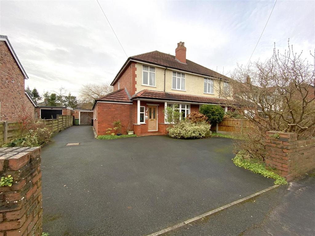 Bourne Street, Wilmslow 3 bed semidetached house for sale £464,950
