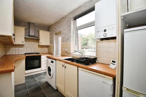 2 bedroom terraced house for sale, Roslyn Road, Hull