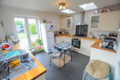 3 bedroom end of terrace house for sale, Allen Road, Wimborne, BH21