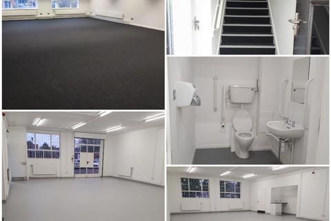 Office to rent, Chester Road, Manchester M16