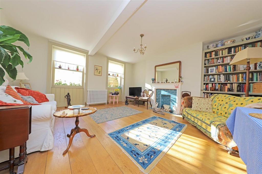 Nicholas james regency sq living .jpg