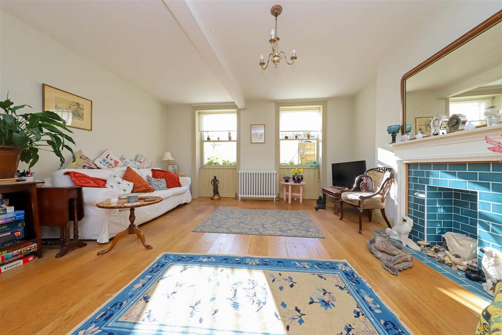 Nicholas james regency sq living 3.jpg