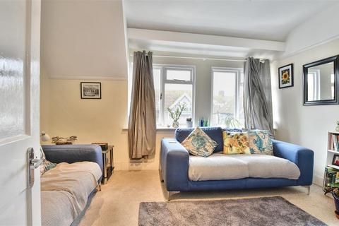 3 bedroom flat for sale, Eversley Road, Bexhill-On-Sea
