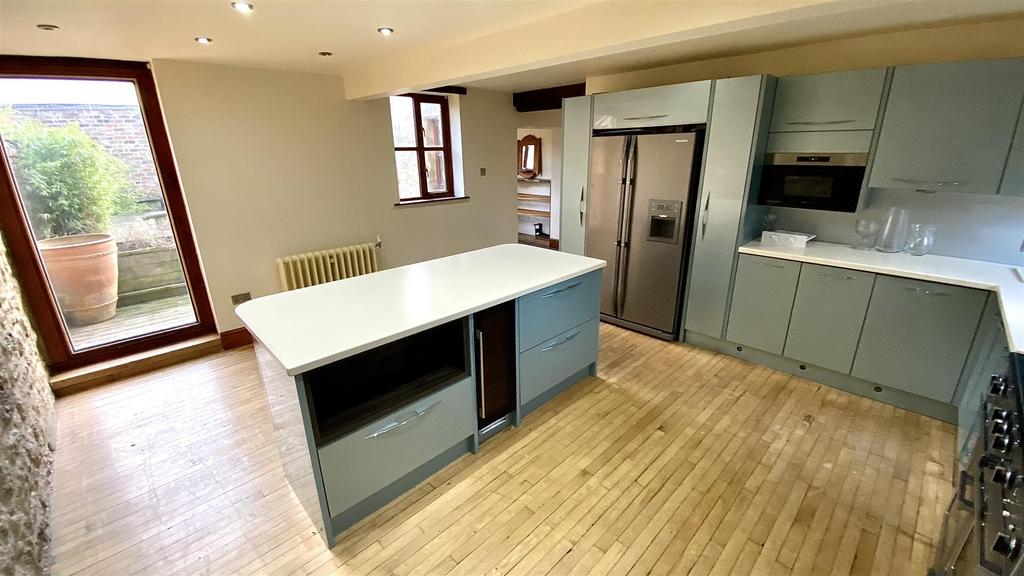 Kitchen/Breakfast Room