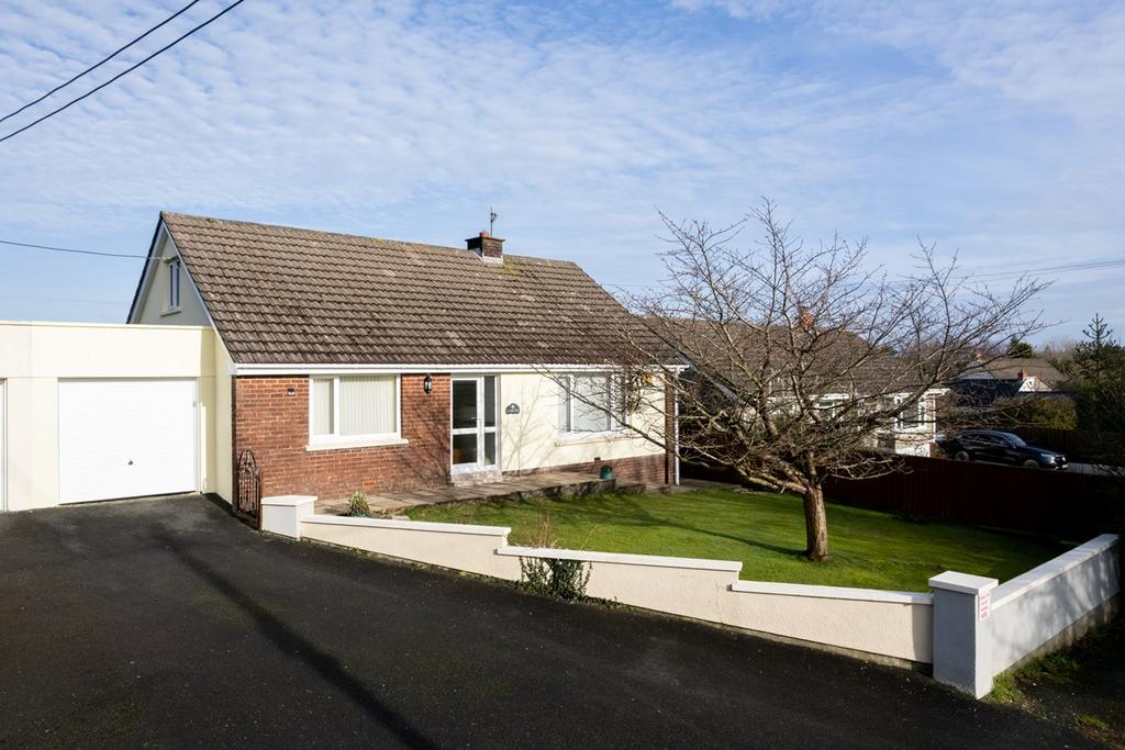 Leonardston Road, Llanstadwell, Nr. Neyland, SA73 3 bed detached