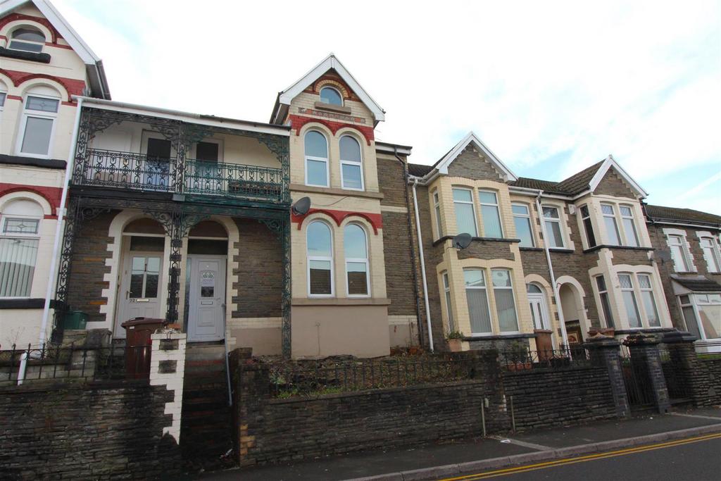 Gilfach Street, Bargoed CF81 4 bed terraced house for sale £180,000
