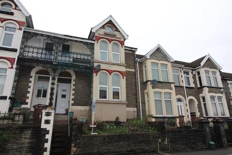 4 bedroom terraced house for sale, Gilfach Street, Bargoed CF81