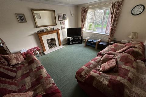 4 bedroom detached house for sale, Pheasant Close, Chippenham