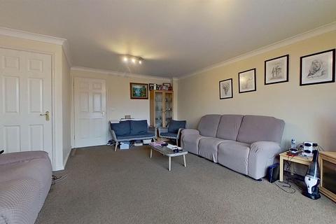 3 bedroom semi-detached house for sale - Hilbre Court, Tattenhoe, Milton Keynes