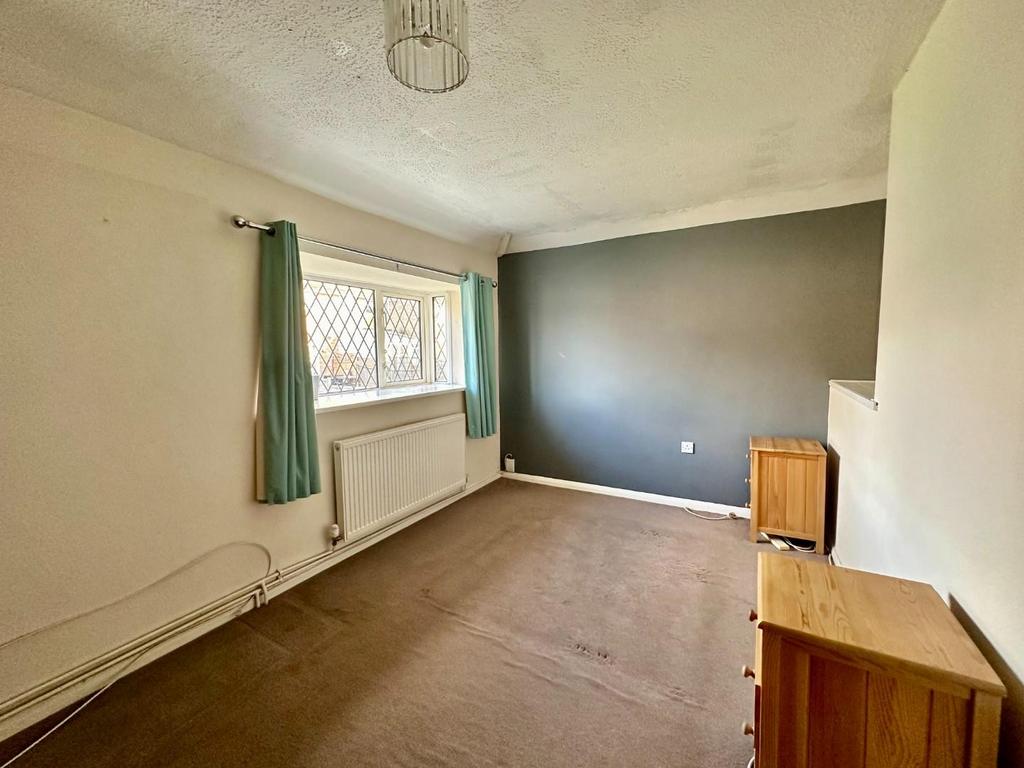 Bedroom 11.jpg