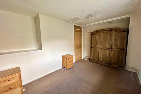 92 Grasscroft, Northampton, NN2 8TR
