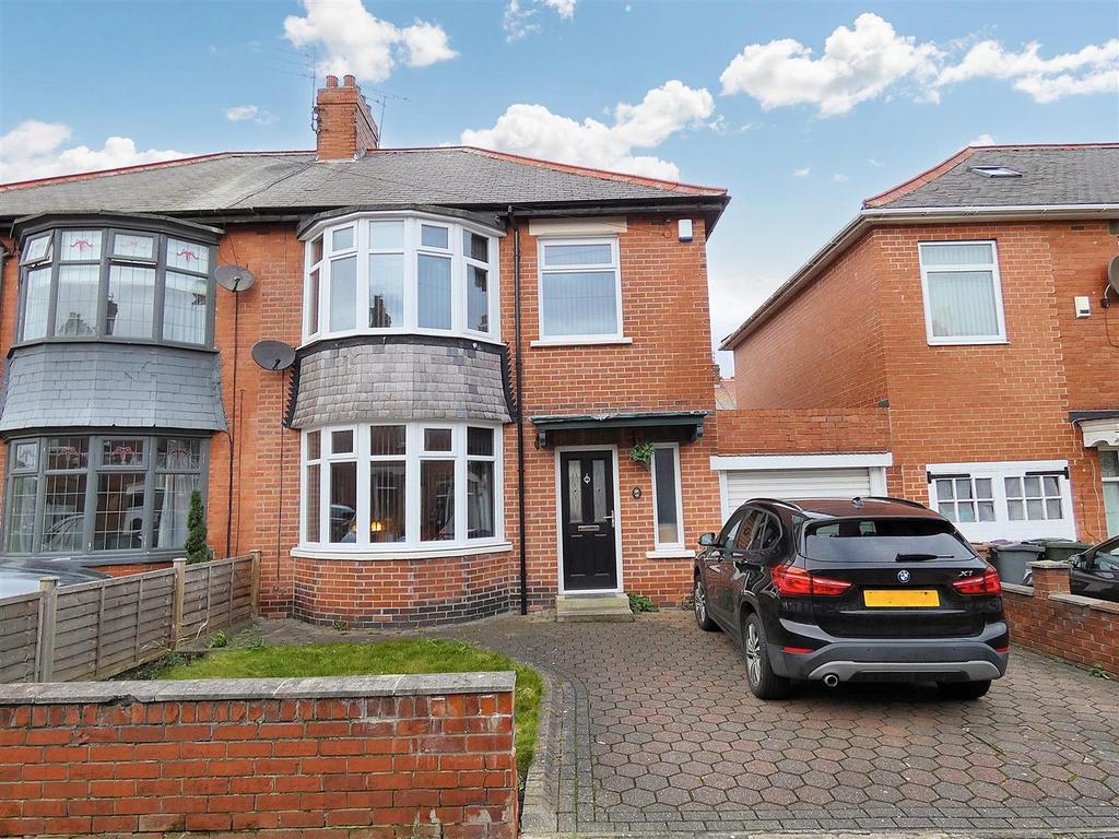 Balmoral Gardens, North Shields 3 bed semidetached house for sale £