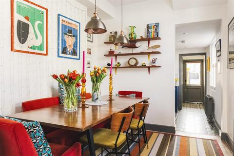 113 Fairview Road, Cheltenham, GL52 2EX