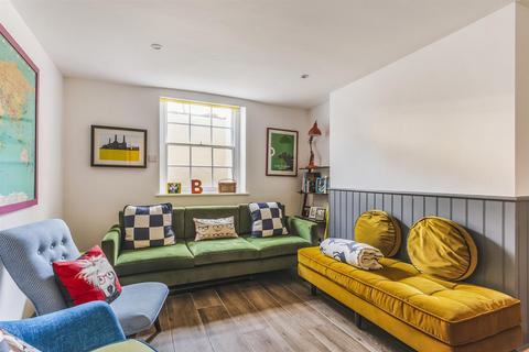 113 Fairview Road, Cheltenham, GL52 2EX